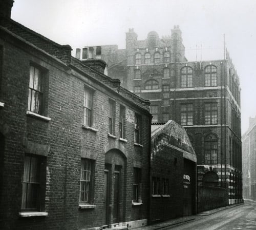 Durward Street Scene of the first Jack the Ripper Murder. A view looking along Durward Street where the body of Mary Nichols, the first victim of Jack the Ripper, was found.
