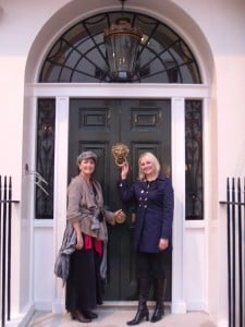 Lindsay Siviter and Nicola, who is a descendent of Sir William Gull outside his former home.