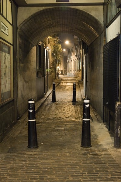 A view along George Yard as it is today.